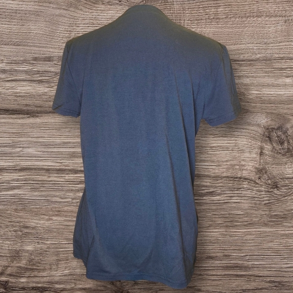 Equality Is Greater Than Division T-Shirt Size Medium - Picture 3 of 4